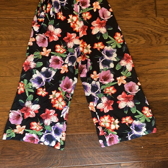 NWT Maison Tara Floral Belted Wide Leg Jumpsuit size 10 - Picture 3 of 8